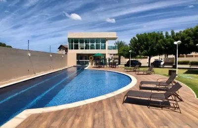 Casa em condomínio fechado com 4 quartos à venda na rua santa cecília, 2700, pires façanha, eusébio por r$ 560.000