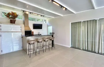 Casa em condomínio fechado com 3 quartos à venda na rua simão brante, 543, uberaba, curitiba por r$ 890.000