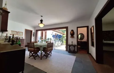 Casa com 7 quartos à venda na da divisa, 1550, itaipava, petrópolis por r$ 2.350.000