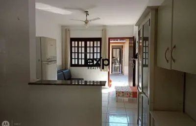 Casa em condomínio fechado com 2 quartos à venda na rua luiz lyria martinez, 225, martim de sá, caraguatatuba por r$ 380.000