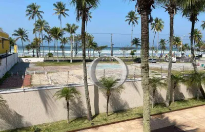 Casa em condomínio fechado a pouco passos da praia da enseada