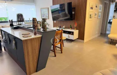 Apartamento lindo decorado no guaruja enseada com  2 quartos sendo 1 suite sala com churrasqueira na varanda