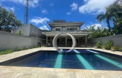 Guaiuba linda residencia, com piscina, muito bem localizada