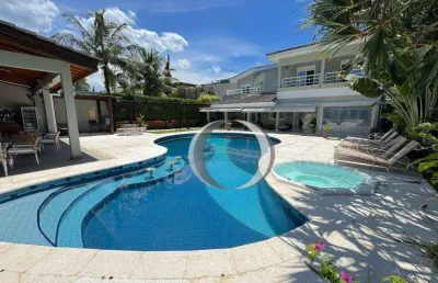 Casa a venda no acapulco com 5 suítes, espaço gourmet, piscina e hidromassagem