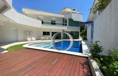 Casa em condomínio fechado com 5 suítes, piscina e area gourmet a poucos metros da praia do pernambuco