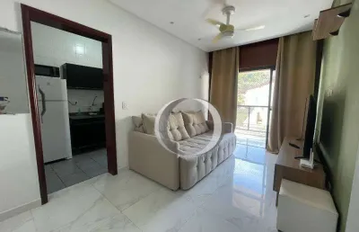 Enseada apartamento todo reformado com vaga de garagem.