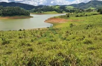 Excelente área de 59 mil metros na represa de piracaia