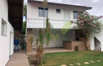 Oportunidade casa térrea reformada localizada na região da lucas