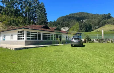 Fazenda em joanópolis: refúgio rural próximo à cachoeira dos pretos
