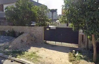 Terreno à venda no novo mundo com projeto aprovado para sobrado de 130m² - financiamento direto