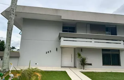 Casa no jardim social  alto padrão - 6 quartos, 4 suítes, piscina e amplo terreno
