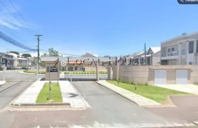 Casa em condomínio no pinheirinho, com 2 quartos, 60m²