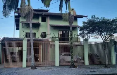 Sobrado à venda em pinhais, weissópolis, com 4 quartos, 410m²