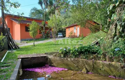 Mini-sítio com laguinho e água de nascente, canoas, teresópolis, rj