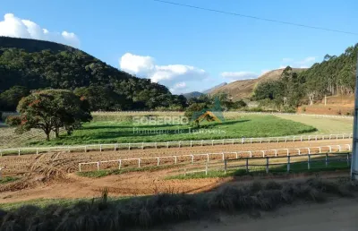 Haras em funcionamento, 157 baias, pista com 1 km, serra do capim, teresópolis, rj