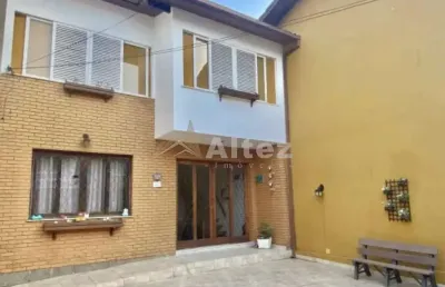 Casa em condomínio fechado com 3 quartos à venda no Parque do Ingá, Teresópolis 