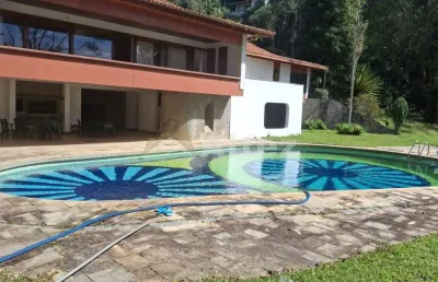 Casa 3 quartos, 3620 m2, jardim, piscina, água própria, albuquerque, teresópolis