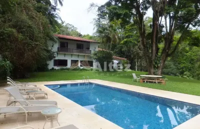 Belíssimo sítio urbano, 220.000 m2, nascente e linda casa, cascata do imbuí, teresópolis, rj