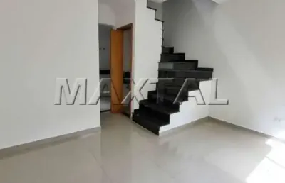 Casa de condomínio à venda com 2 dormitórios, sendo 1 suíte, sala e 1 garagem