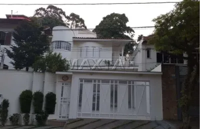 Sobrado na vila albertina, com 4 dormitórios, 4 suítes com closet em todas, 6 banheiros e 6 vagas.