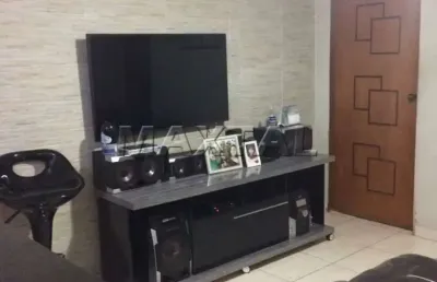 Casa na zona norte,  no bairro lauzane paulista, sendo 2 dormitórios, 1 vaga coberta, com 198m².
