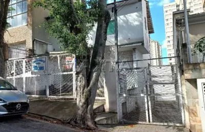 Casa comercial de 220m², 8 salas, 10 vagas  em  santana, bom para clínicas, e escritórios.