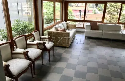 Sobrado no jardim são bento, 840m²,  6 dormitórios, 6  suítes, 7 banheiros e 7 vagas.