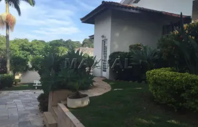 Casa à venda com  4 suítes, 6  banheiros, 4 vagas cobertas e 6 descobertas na vila albertina.