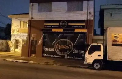 Prédio residencial e comercial com 283m² composto por 2 apartamentos e uma loja no  jardim brasil