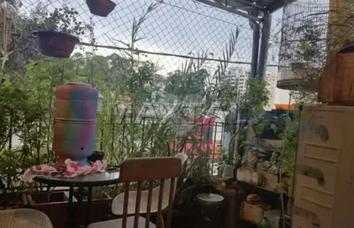 Casa à venda em santana, de 80m², com 8 dormitórios, 5 banheiros e 1 vaga de garagem.
