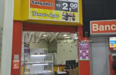 Loja em galeria na rua voluntários da pátria, há duas quadras do metrô santana, dando renda.