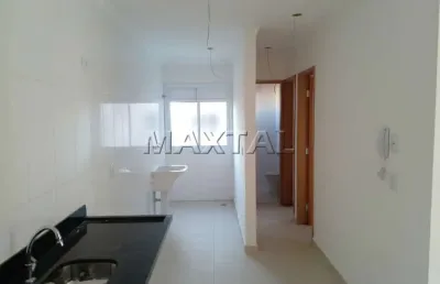 Apartamento à venda no parque vitória com 42m², com 2 dormitórios, 1 sala e 1 banheiro.