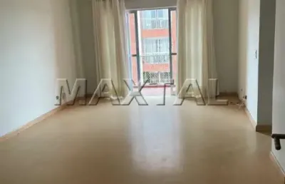 Apartamento com 91m² na água fria, com 2 dormitórios, armários embutidos e 1 vaga .