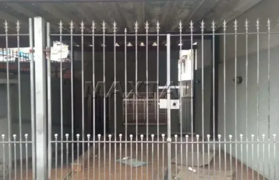 Casa  em  santa terezinha, com 3  dormitórios, sala, cozinha e 1 vaga de garagem.