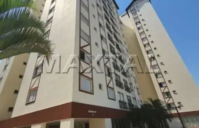 Apartamento a venda, com 3 dormitórios, 1 suíte, 2 banheiros, 2 vagas de garagem