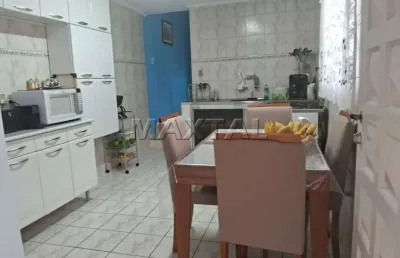 Sobrado à venda na vila medeiros, com duas moradias, sala ampla e 2 vagas, de 180m².