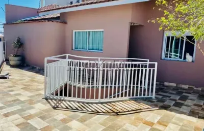 Casa na região da água fria com 125m², com 3 dormitórios, 2 suítes, 3 banheiros e  2 vagas.