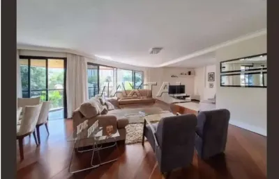 Apartamento em santana  com 4 quartos, sendo 3 suítes, e 4 banheiros no total.