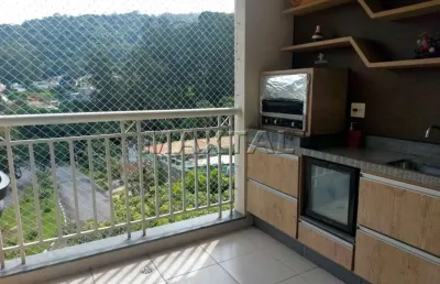 Apartamento com três dormitórios, dentro do parque itaguaçu, sala ,cozinha ,uma suíte e duas vagas.