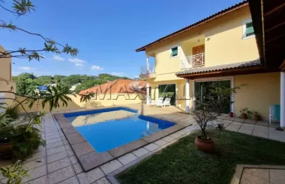 Sobrado jardim floresta, com piscina 4 suítes, escritório, sala 3 ambientes e 5 vagas no tremembé..