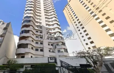 Apartamento à venda de 112m², com 2 quartos, sendo 2 suítes e sala - água fria.