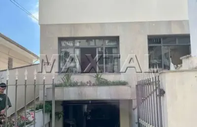 Sobrado à venda de 213m², 3 dormitórios, 3 banheiros e 4 vagas na água fria.