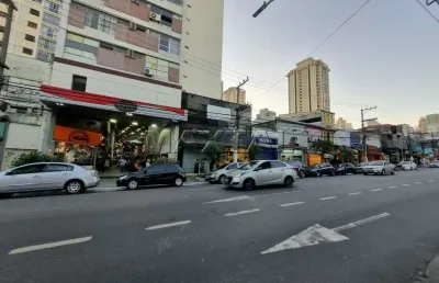 Loja para vender na voluntários da pátria com a rua dr. cesar dentro da galeria santana, com 28m³