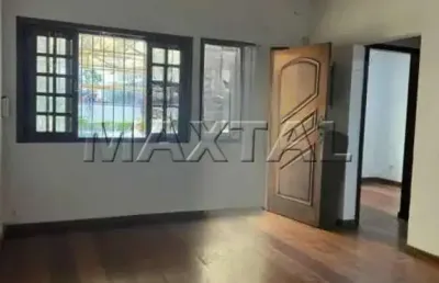 Casa locação térrea em santana, com 2 dormitórios e 2 vagas de garagem, ampla e em excelente local.
