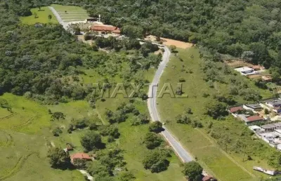Chácara em itapecerica da serra de 83 m², com  2 banheiros e 700 vagas de carros