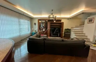 Casa no tucuruvi com 144m² , com piscina,  3 dormitórios, sendo 1 suite e 4 vagas