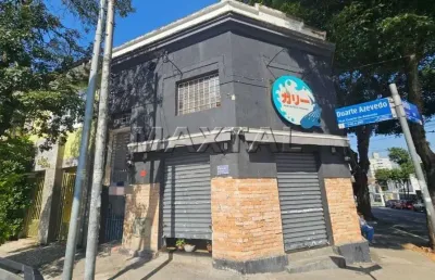 Sobrado comercial com 300m² de esquina com renda, próximo ao metrô santana.