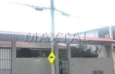 Casa à venda de 140m², com 2 dormitórios e 1 suíte e 3 vagas, em mairiporã.