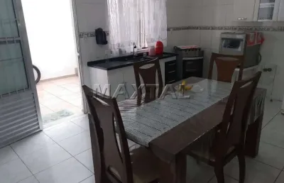 Casa térrea  com 160 mtr2  ,3 dormitórios (1 suite) ,3 vagas, na região da parada inglesa