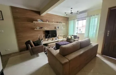 Casa de vila à venda. localizada no bairro de santana com 3 dormitórios e 2 vagas.
